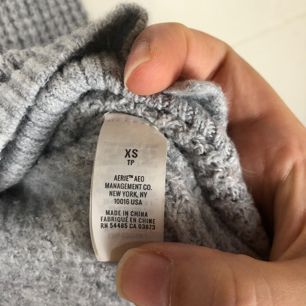 Aerie Womens Cozy Up Waffle Knit Hooded V-Neck Pullover Size XS Grey Comfy - Picture 11 of 16